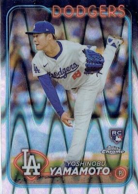 2024 Topps Chrome #18 RayWave Refractor