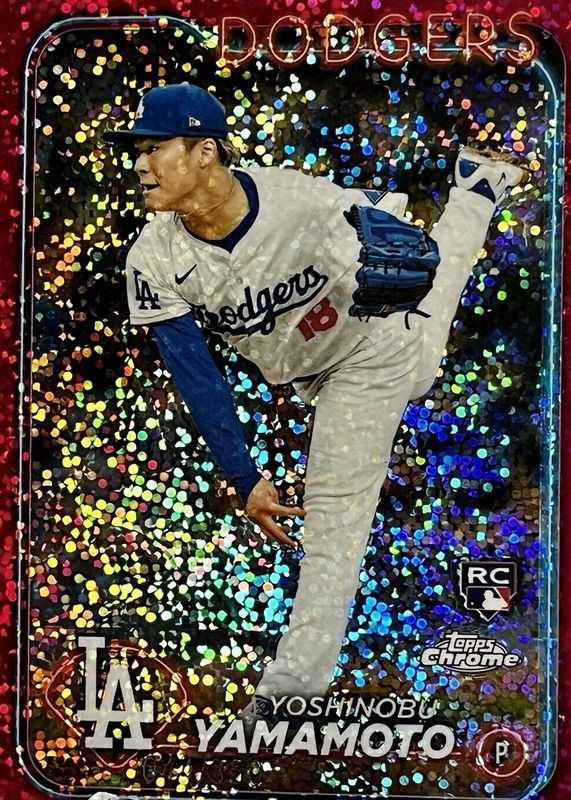 Yoshinobu Yamamoto 2024 Topps Chrome #18 Magenta Speckle Refractor /350 Rookie PSA 8