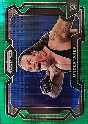 2024 Prizm WWE #31 Green Pulsar /25