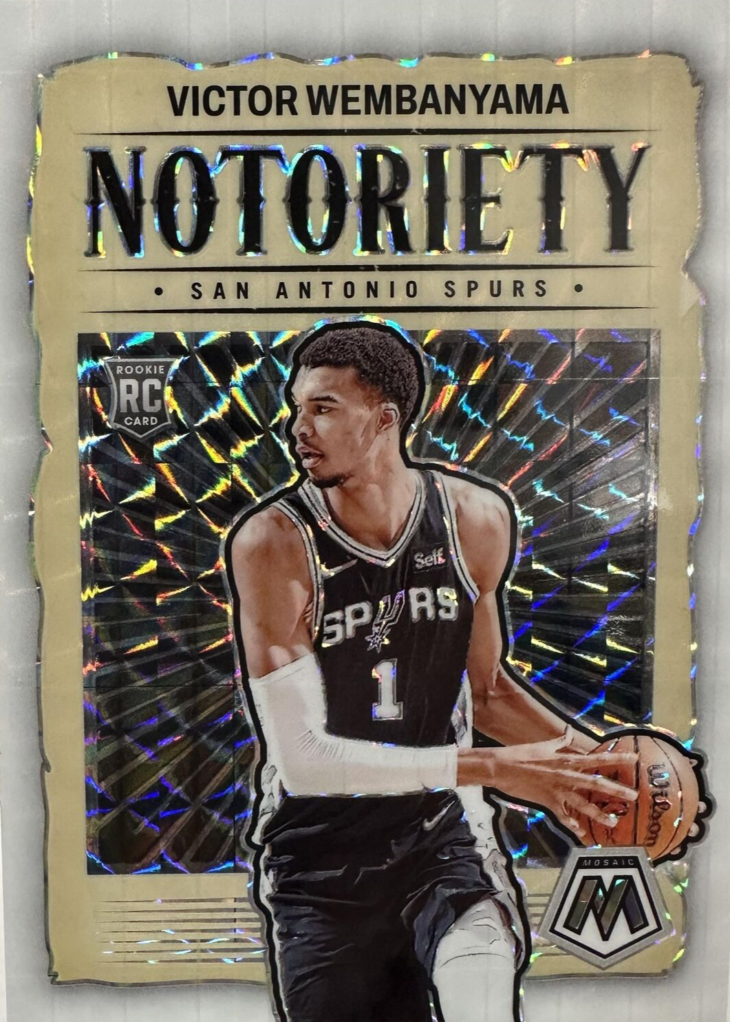 Victor Wembanyama 2023 Mosaic #5 Notoriety - White /25 Price Guide