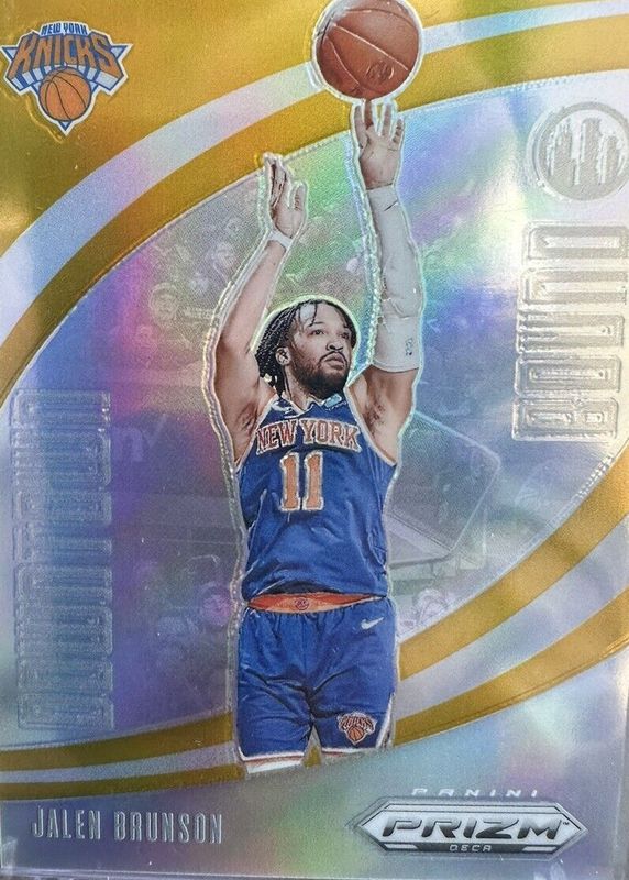 Jalen Brunson 2023 Prizm Deca #23 Downtown Bound - Gold /10 RAW