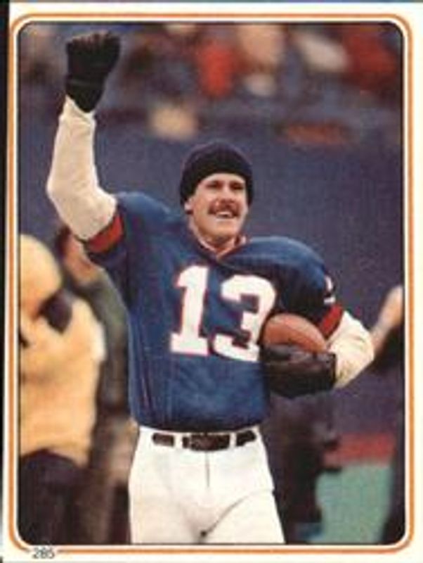 1983 Topps Stickers #285 Base