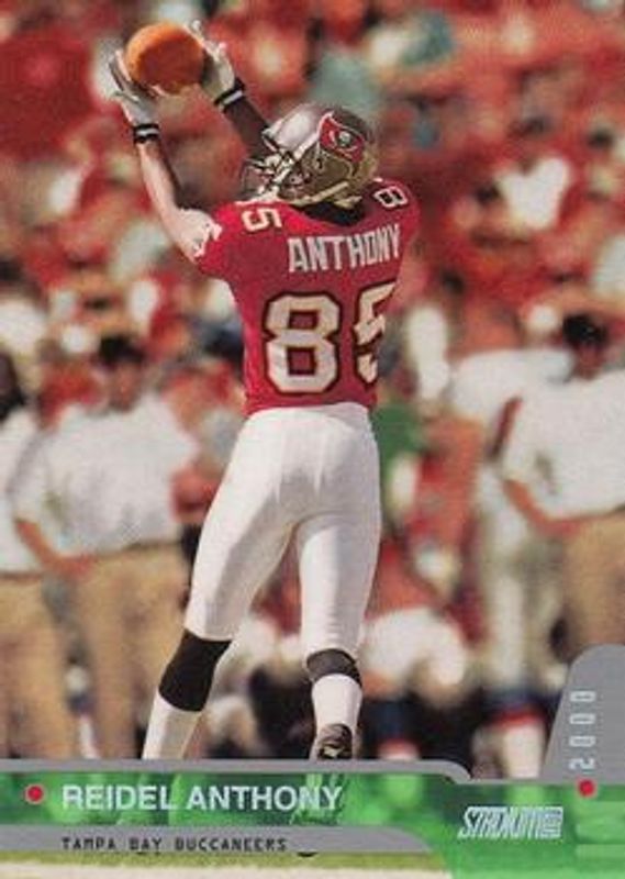 2000 Topps Stadium Club #32 Base