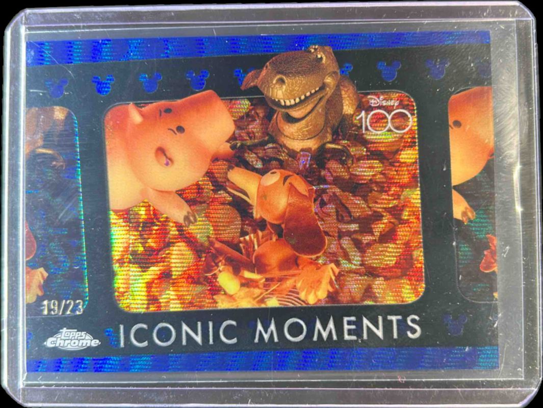 2023 Topps Chrome Disney 100 #IM-25 Iconic Moments - Blue Wave Refractor /23