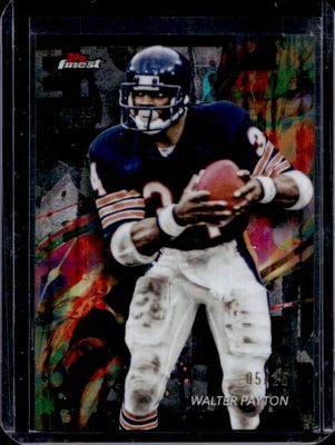 2024 Topps Finest #13 Common - Black Geometric Refractor /25