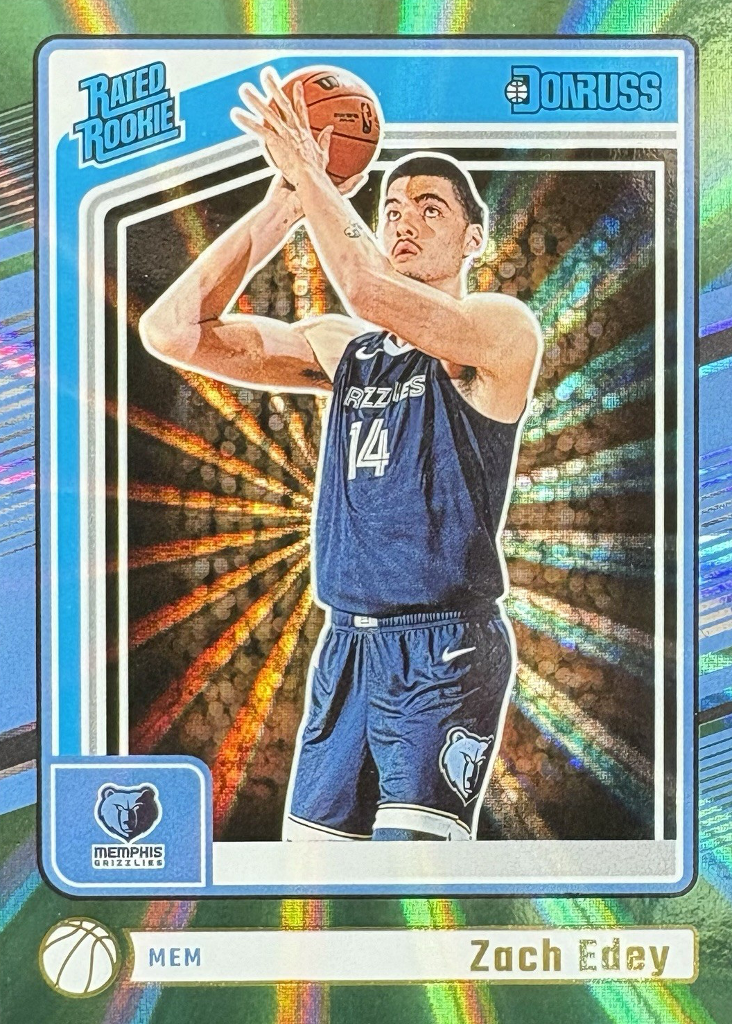 Zach Edey 2024 Donruss #239 Holo Green Laser Price Guide - Sports
