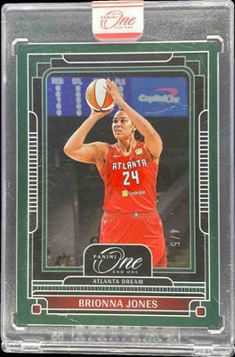 2025 One and One WNBA #80 Holo Emerald /5