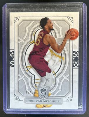 2023 Topps Royalty #18 Base