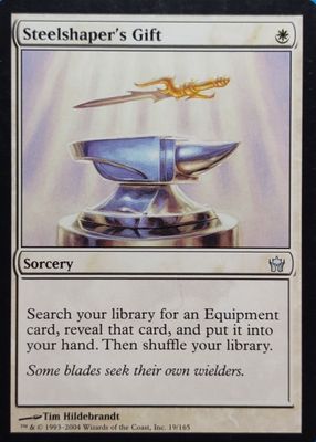 2004 Fifth Dawn #19 Base