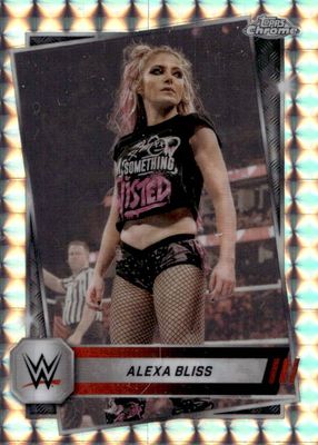 2025 Topps Chrome WWE #107 Geometric Refractor