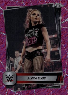 2025 Topps Chrome WWE #107 Pink Shimmer Refractor