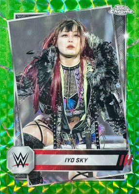 Iyo Sky 2025 Topps Chrome WWE #99 Orange Geometric Refractor