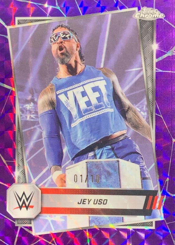 2025 Topps Chrome WWE #106 Purple Geometric Refractor /10