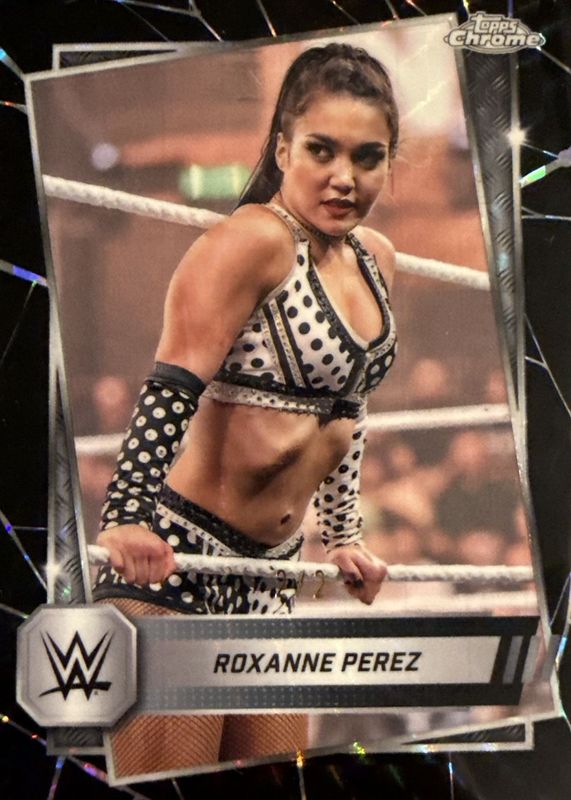 Roxanne Perez 2025 Topps Chrome WWE #44 Black Geometric Refractor /2 RAW