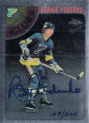 2001 Topps Chrome #4 Rookie Reprints Autographed /200