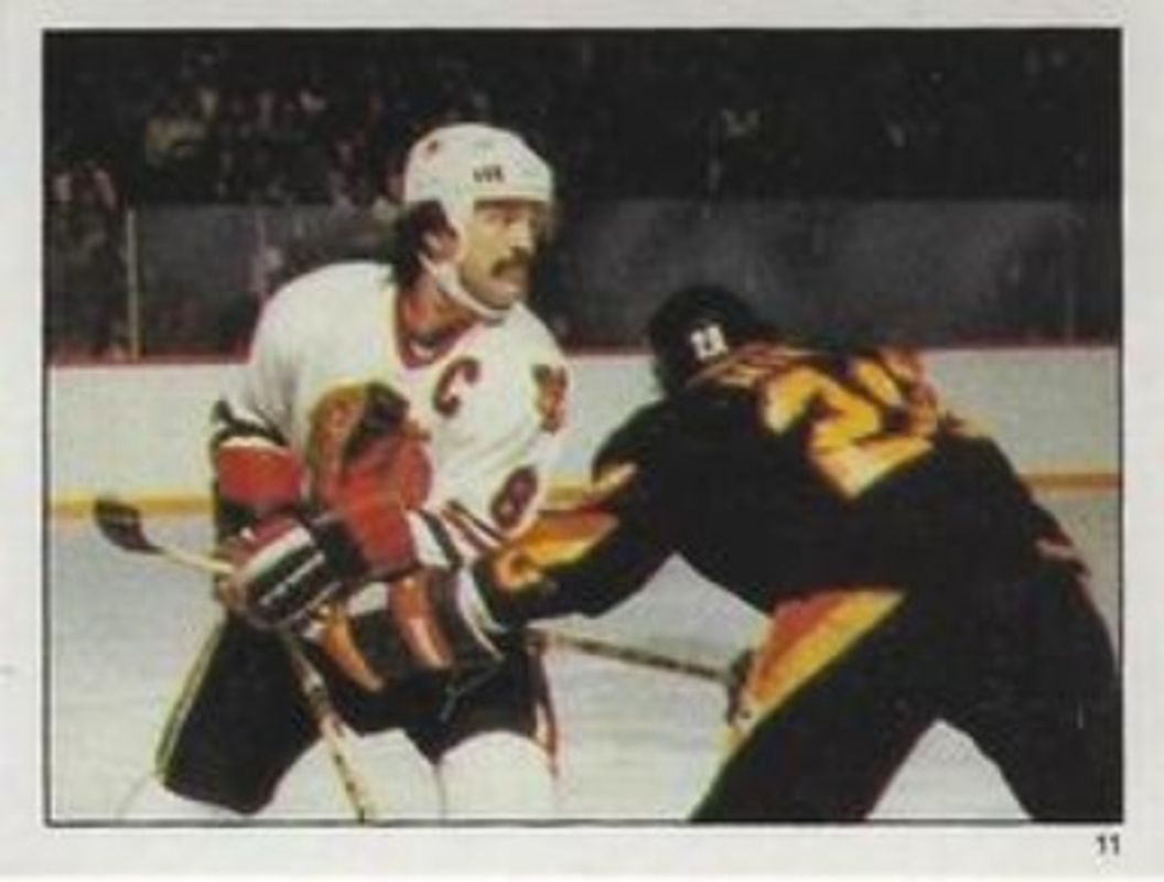 1982 Topps Stickers #11 Base