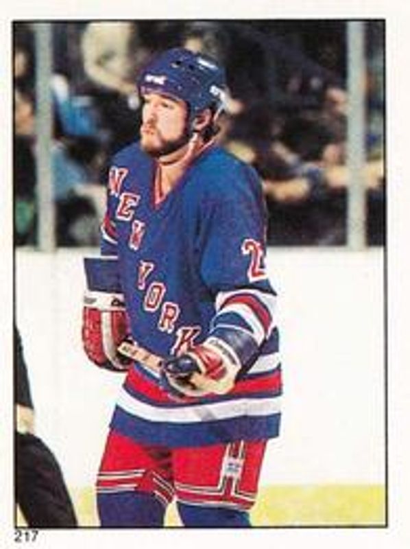 1983 Topps Stickers #217 Base