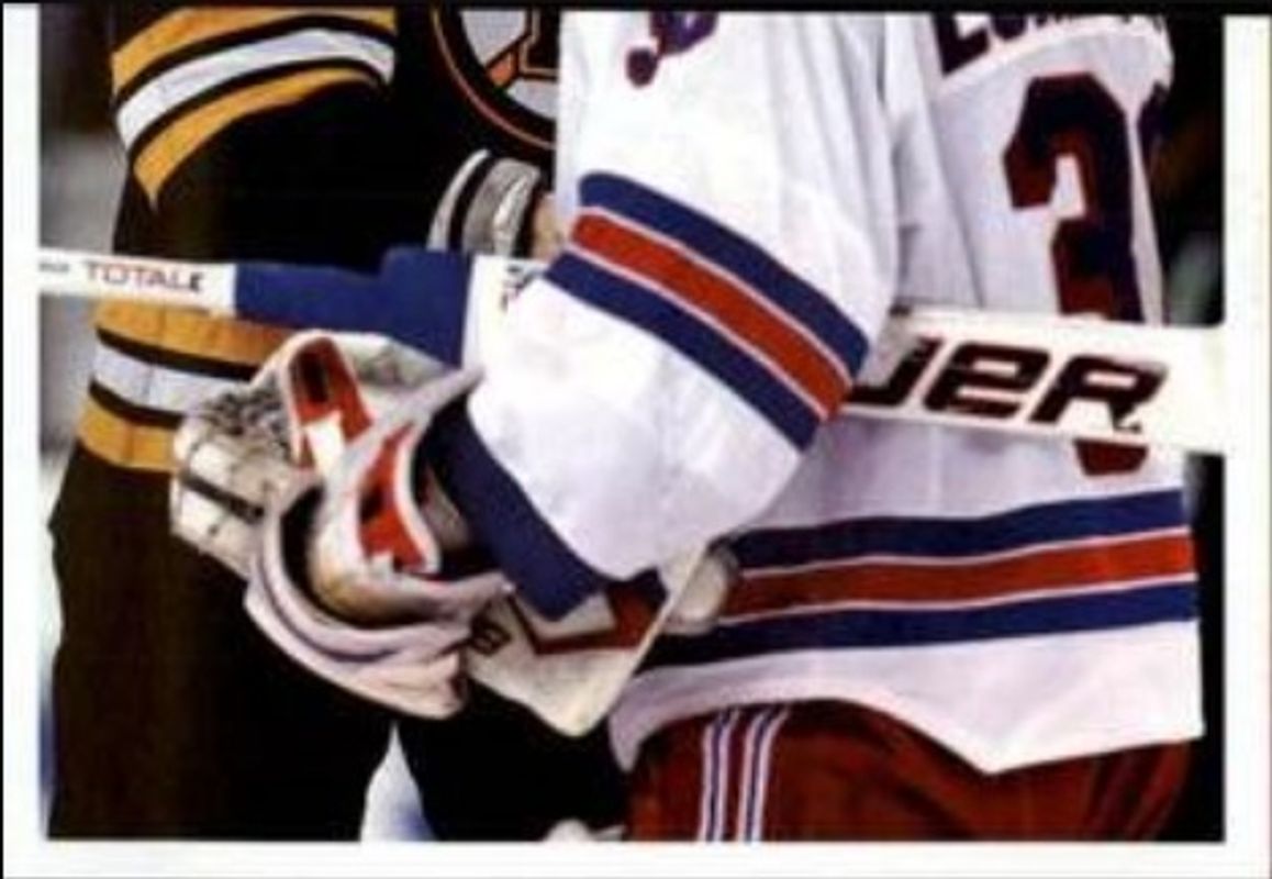 2013 Panini Stickers #10 Base