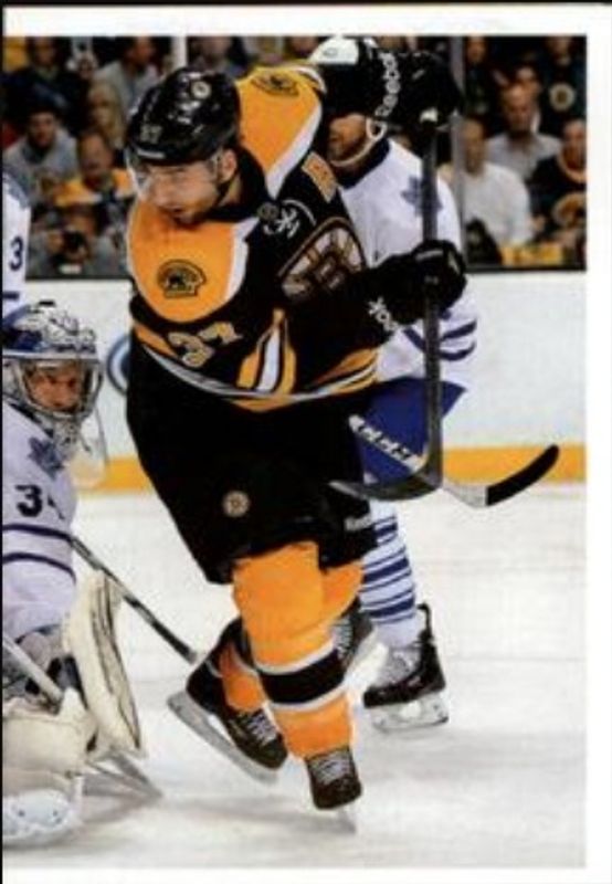 2013 Panini Stickers #8 Base