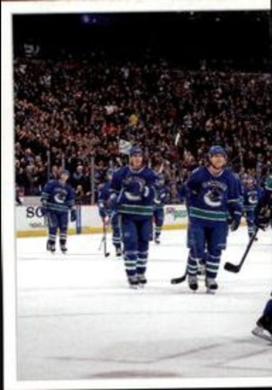 2012 Panini Stickers #23 Base