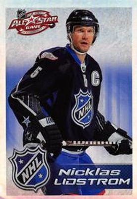 2011 Panini Stickers #361 Base