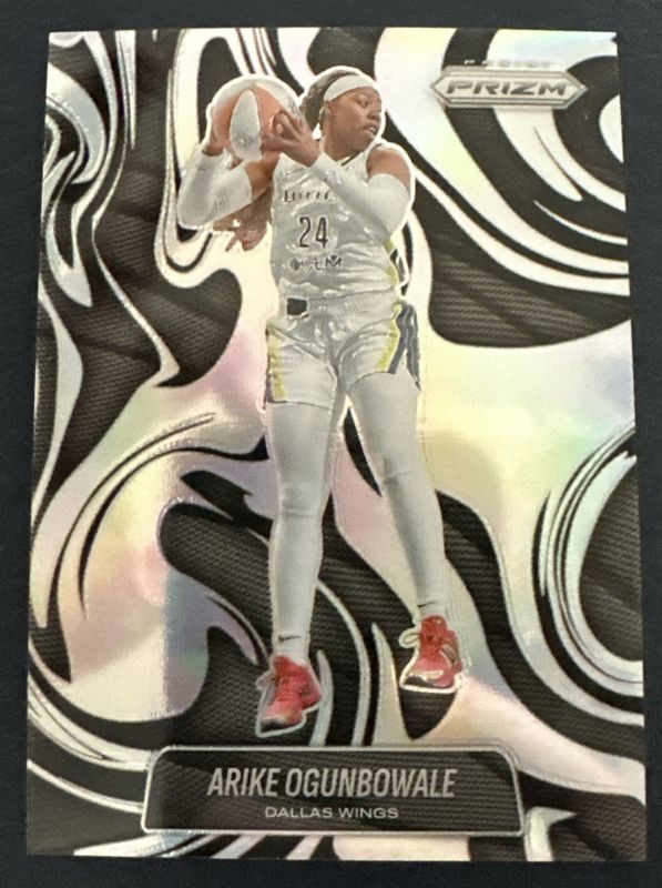 2025 Prizm WNBA #4 Abstract /(SSP)