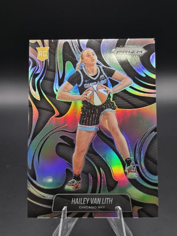 2025 Prizm WNBA #7 Abstract /(SSP)