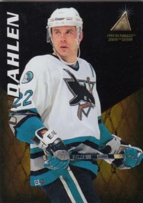 1995 Pinnacle Zenith #7 Base