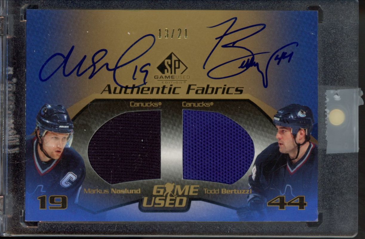 2003 SP Game Used #DF-NB Authentic Fabrics - Gold /21