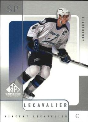 2000 SP Game Used #54 Base /900