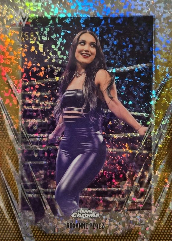 2026 Topps Chrome WWE #65 Gold Mini Diamond Refractor /50