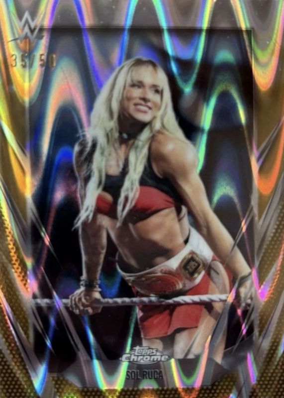 2026 Topps Chrome WWE #34 Gold RayWave Refractor /50