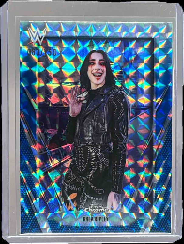 2026 Topps Chrome WWE #20 Blue Geometric Refractor /150