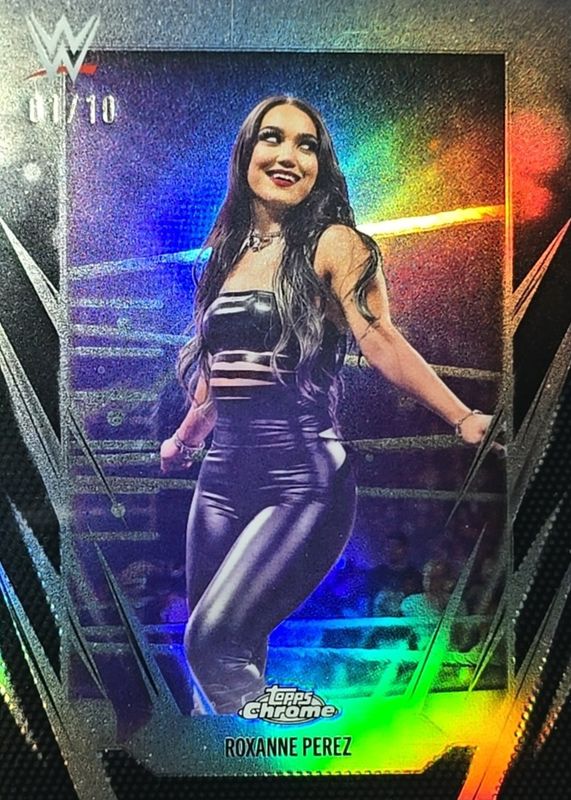 2026 Topps Chrome WWE #65 Black Refractor /10