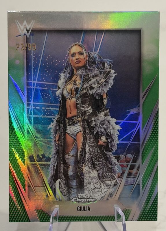 2026 Topps Chrome WWE #169 Green Refractor /99