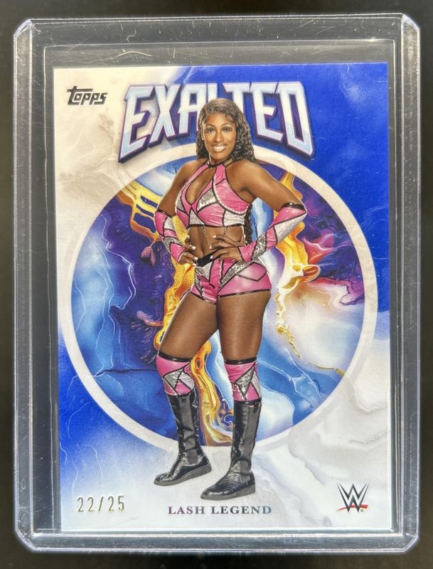 2025 Topps Exalted WWE #47 Blue /25