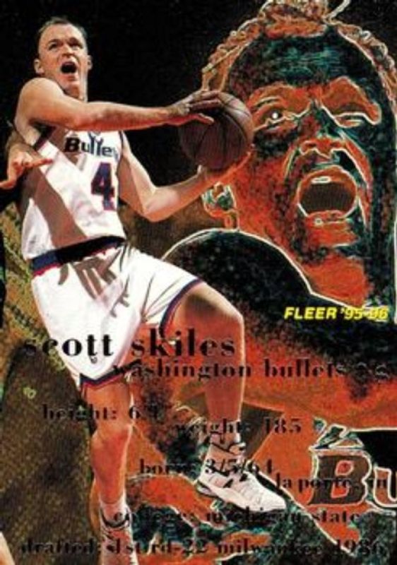1995 Fleer #196 Base