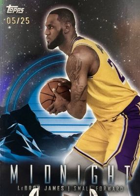 2023 Topps Midnight #31 Moonrise /25