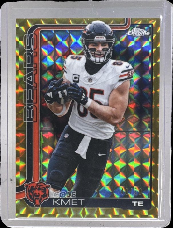 2025 Topps Chrome #51 Gold Geometric Refractor /50