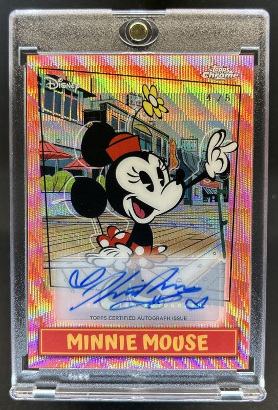 Minnie Mouse 2026 Topps Disney Neon #MSA-KRB Mickey Shorts SP