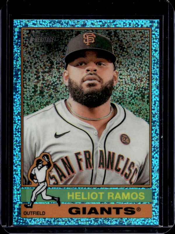 Heliot Ramos 2025 Topps Heritage #32 Chrome - Light Blue Sparkle Refractor RAW