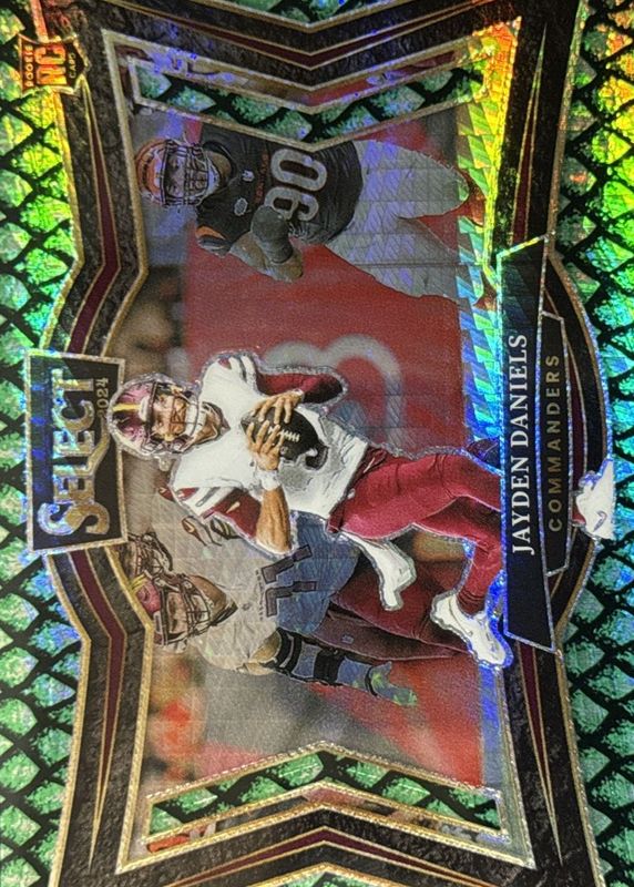 Jayden Daniels 2024 Select #476 Field Level Dragon Scale /70 Rookie RAW