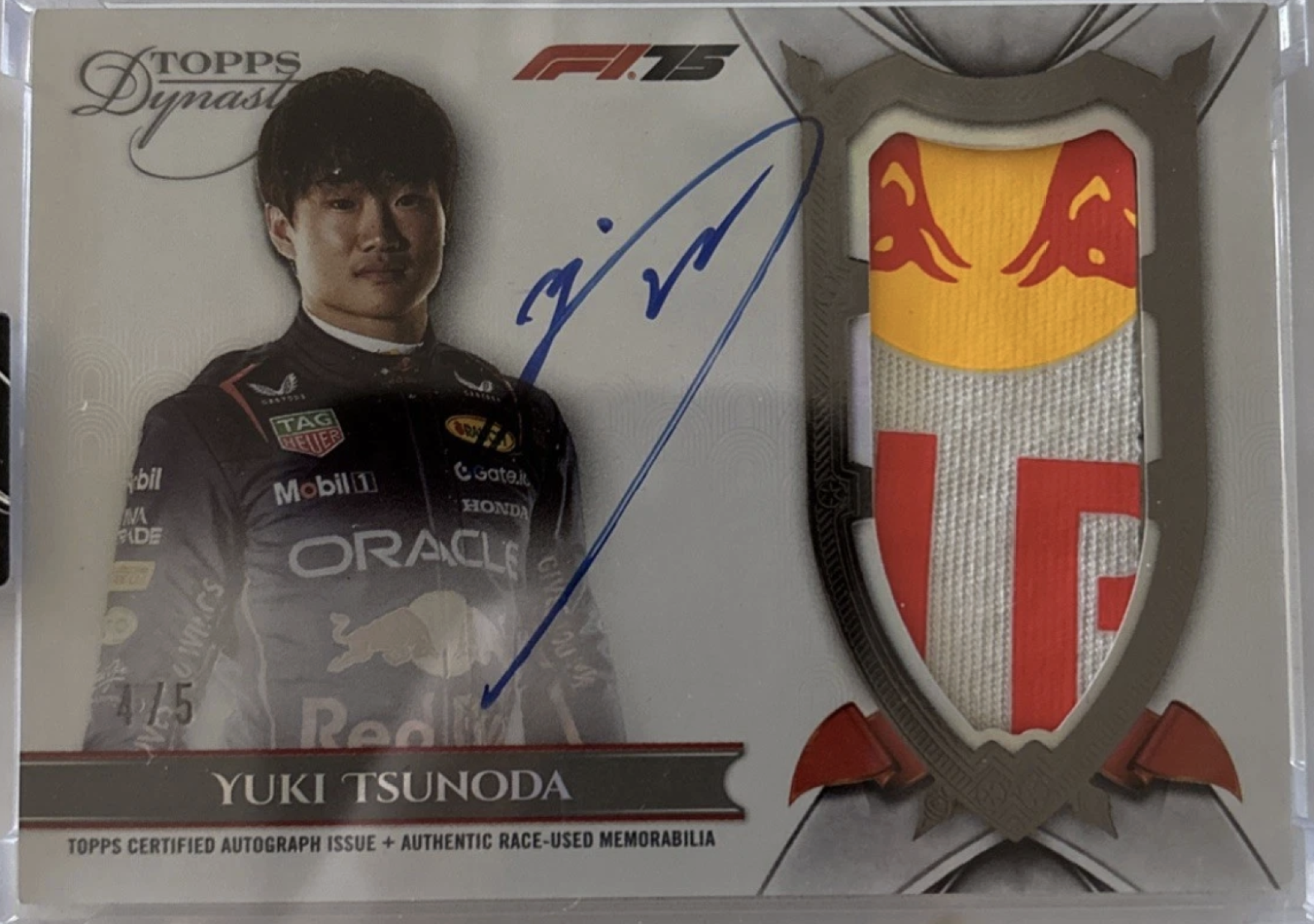 Yuki Tsunoda 2025 Topps Dynasty Formula 1 #DAF-YTS Autographs Flag