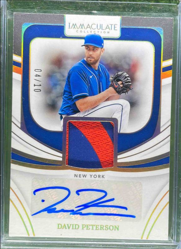 2022 Immaculate #IMS-DP Material Signatures Jackets /10