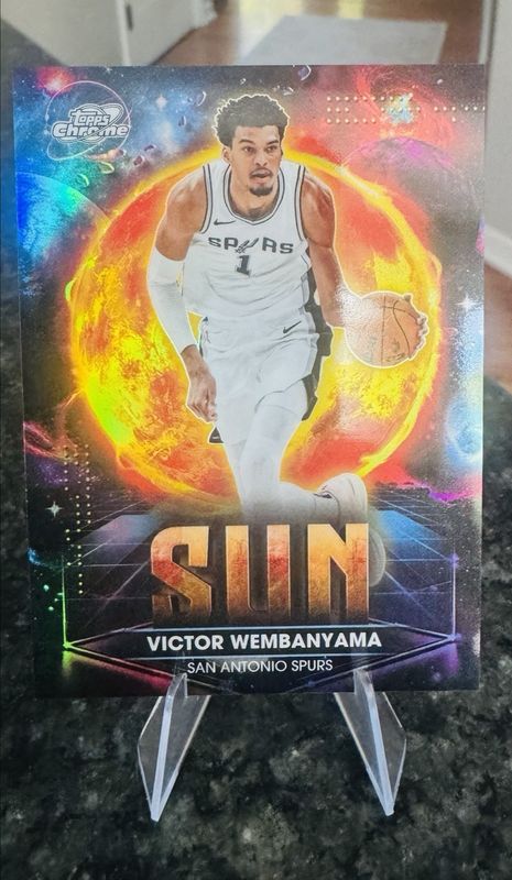 Victor Wembanyama 2025 Topps Chrome Cosmic #PPS-6 Planetary