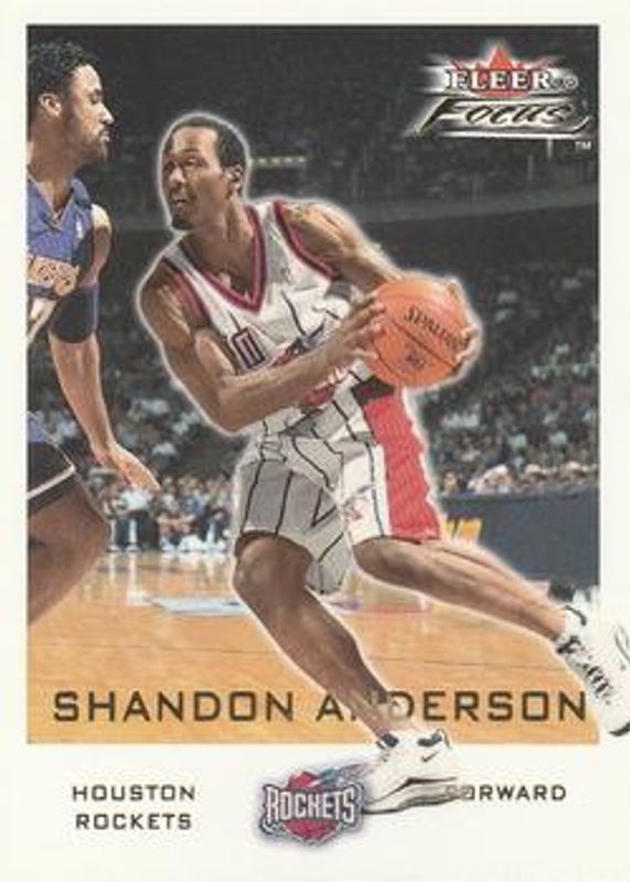 2000 Fleer Focus #19 Base /3999