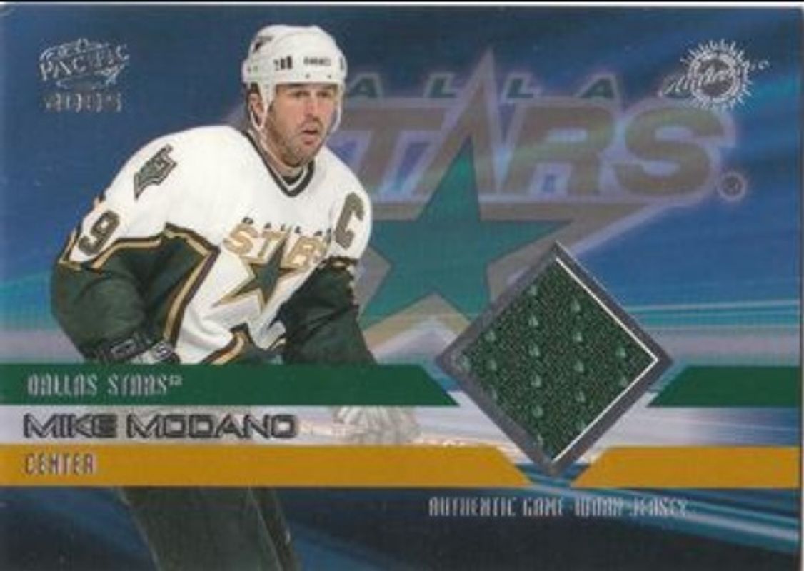 2004 Pacific #11 Jerseys /850