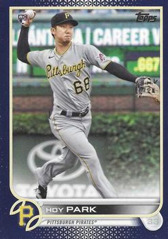 2022 Topps #184 Royal Blue