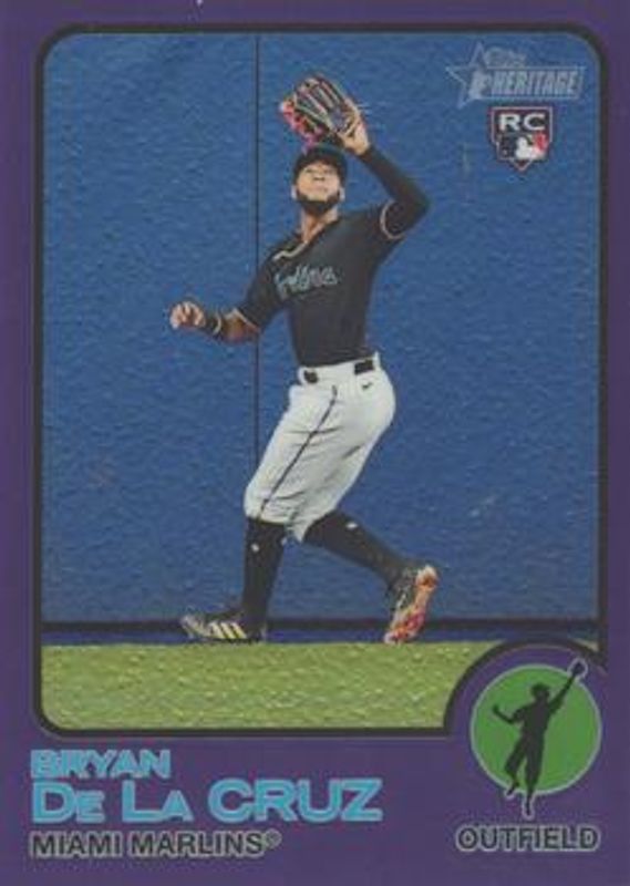 2022 Topps Heritage #334 Chrome - Purple Refractor