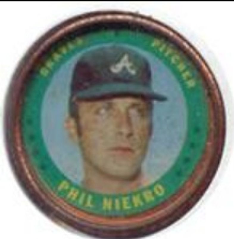 Phil Niekro 1971 Topps #37 Coins RAW
